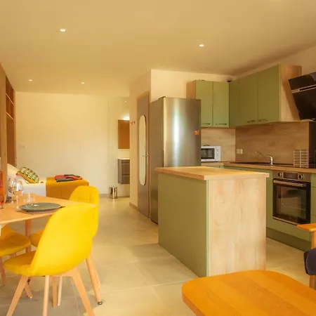 Magnifique De Type Loft En Front De Avec Vue, Parking Et Wifi Daire