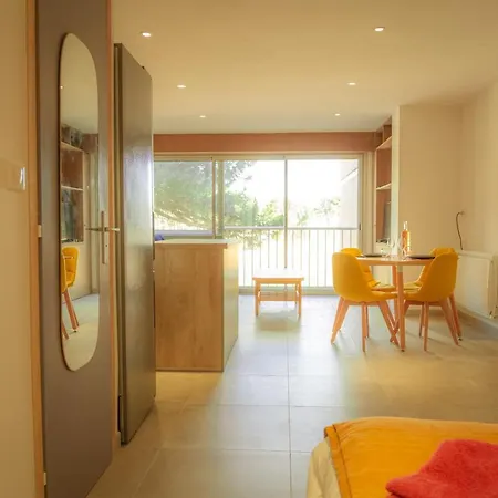 Magnifique De Type Loft En Front De Avec Vue, Parking Et Wifi Daire *