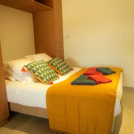 Magnifique De Type Loft En Front De Avec Vue, Parking Et Wifi